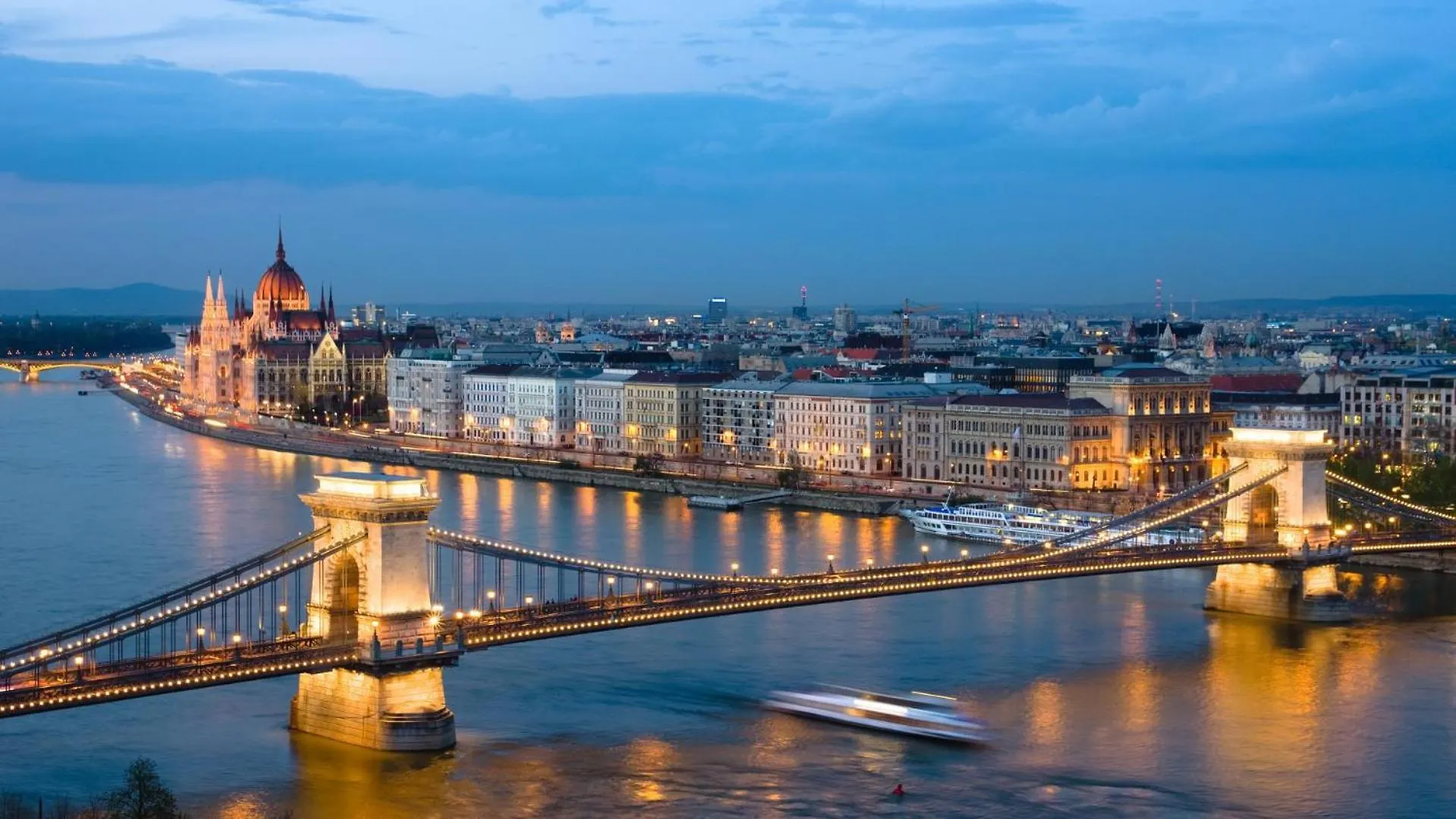 Little Americas Palm Beach Apartment Budapest Hungary